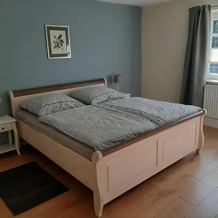 Hans & Elsa Apartment